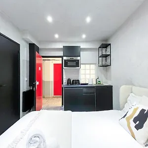 Appartement 11 - Champs-elysees